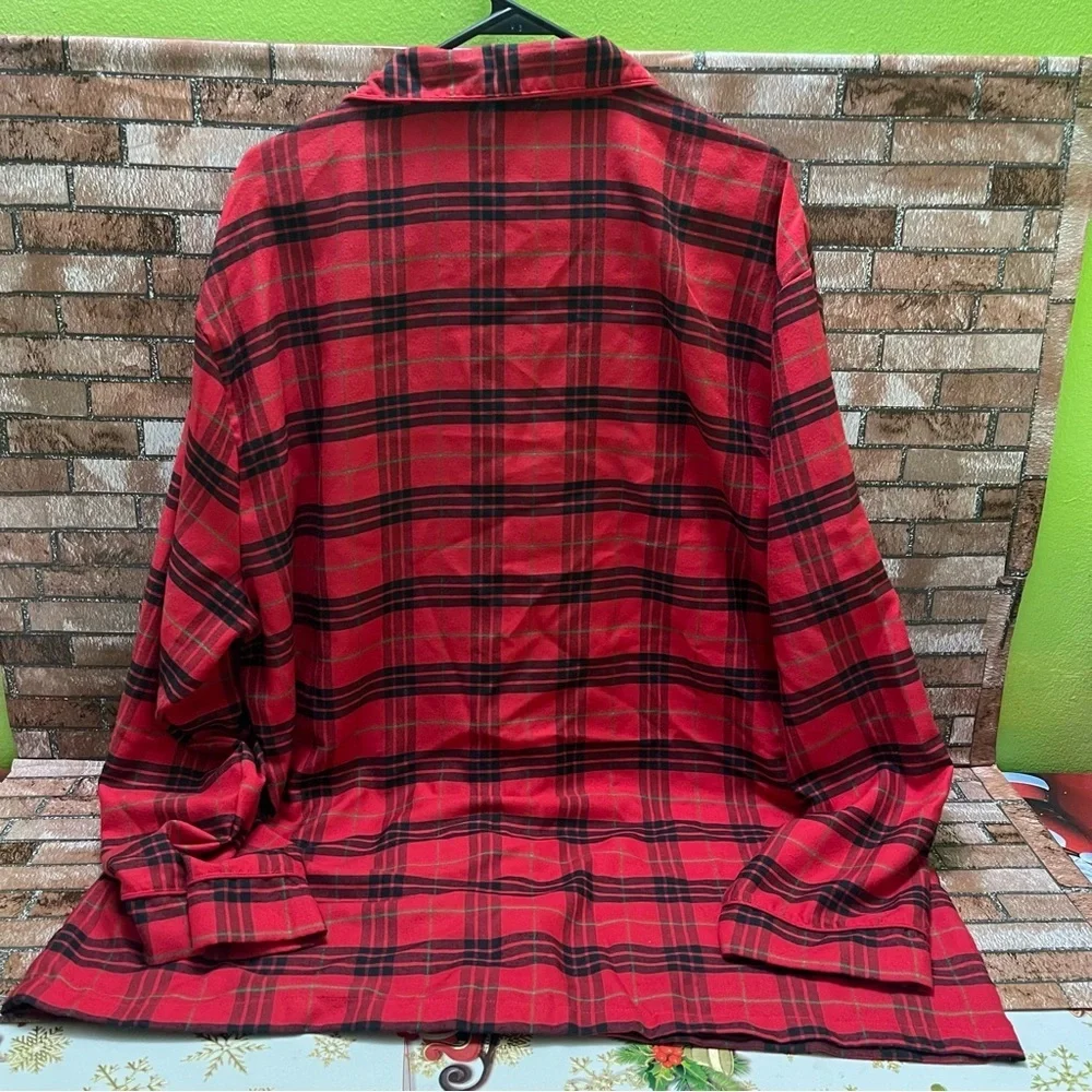 Disney Women’s Buffalo plaid Mickey Mouse pajama Top - Picture 2 of 7